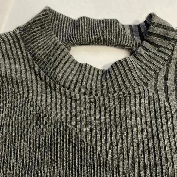 Hem and Thread grey sleeveless dress size small NWT - Picture 4 of 7